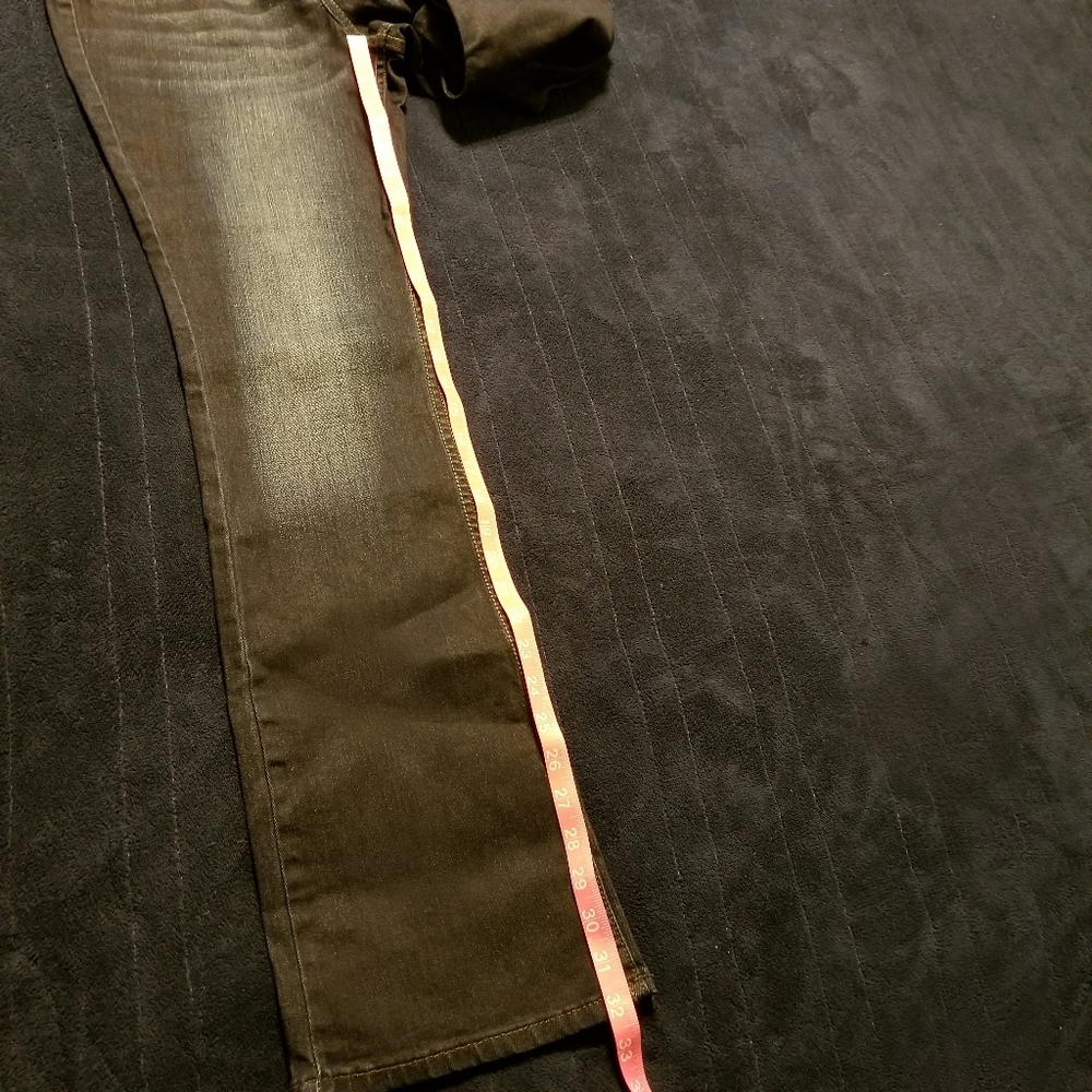 Lee Riders Regular Fit Mid Rise Boot Cut J… - Picture 11 of 12